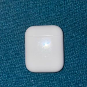 apple airpods 1st generation plus 3 cases